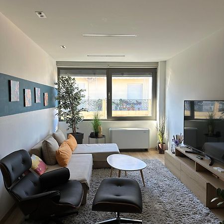 Amaliada Urban Apartment מראה חיצוני תמונה